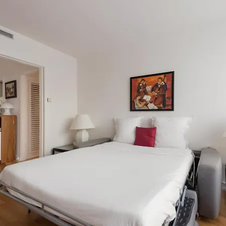 Spacious & Luminous 1bd Flat For 4p Eiffel Tower *
